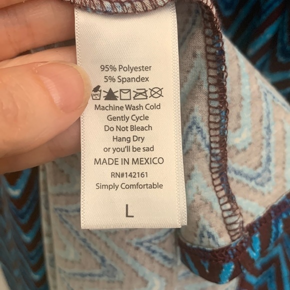 Lularoe Marley Blue Chevron‎ Print Belted T-Shirt Dress Size L - Picture 8 of 9